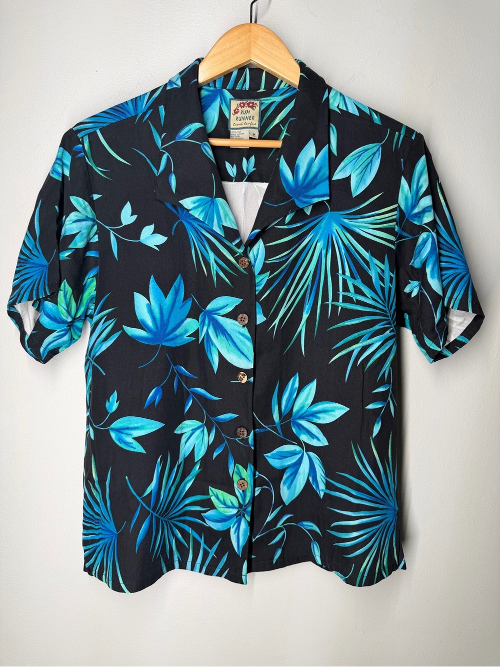 Vintage Rum Runner 100% Silk Hawaiian Shirt Tropical Floral Button Up Aloha